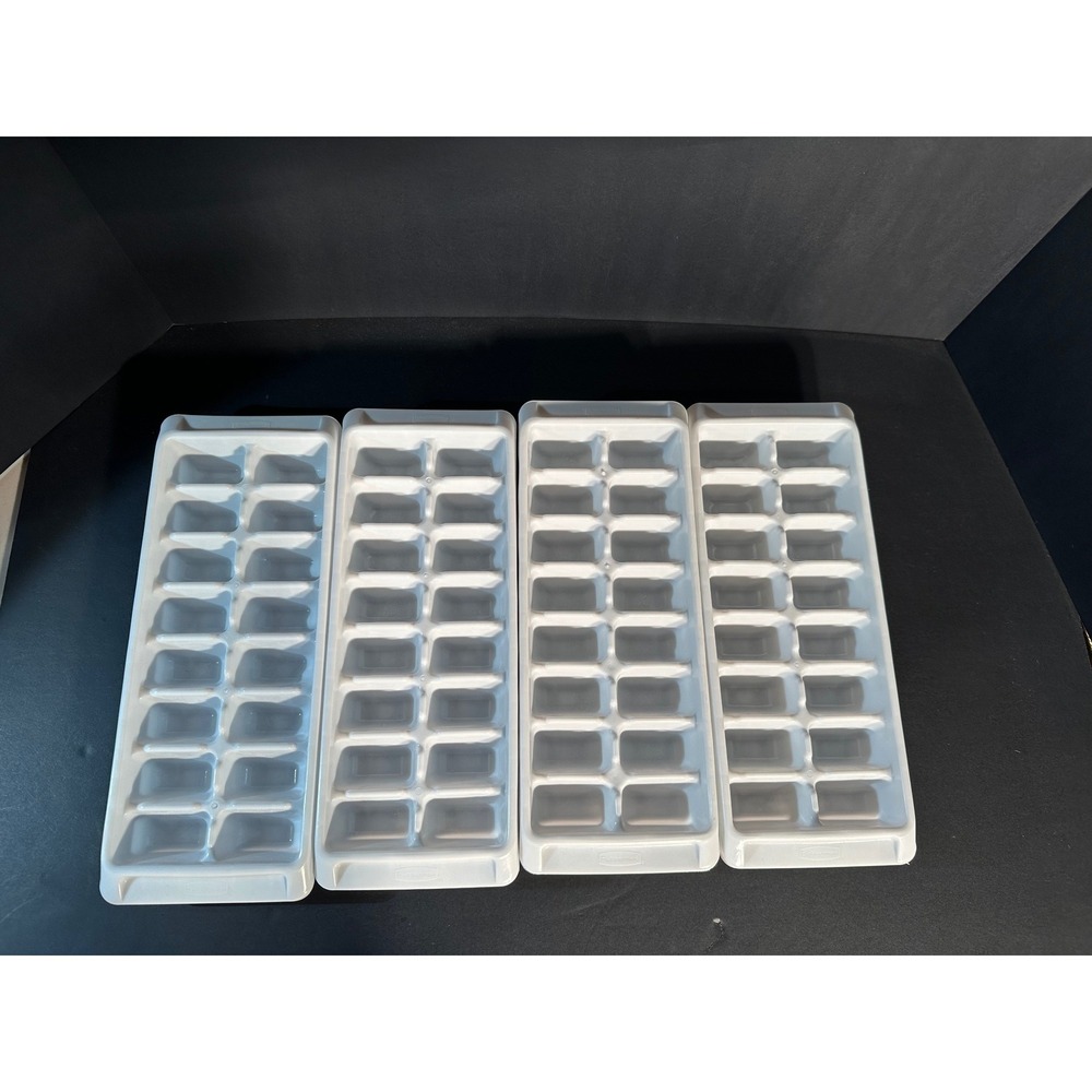 Vtg Rubbermaid White Easy Release Ice Cube Trays Set of 4 Model 2867
